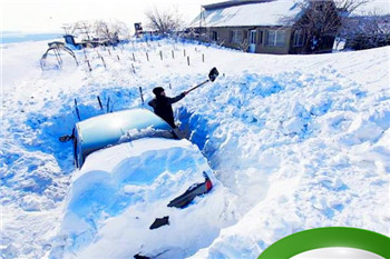 车上积雪不管的话会化掉吗？车上的雪能让洗车的洗吗